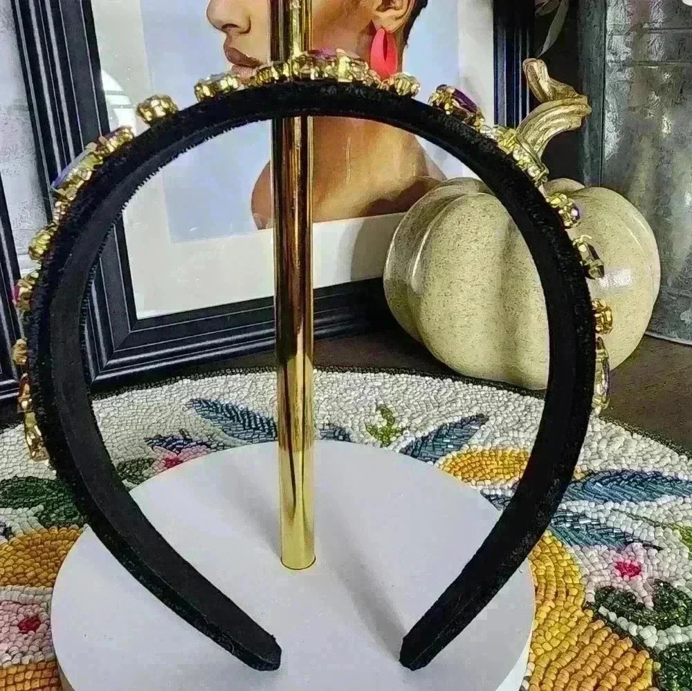 🆕️Beautiful Jeweled Headband - Picture 4 of 4